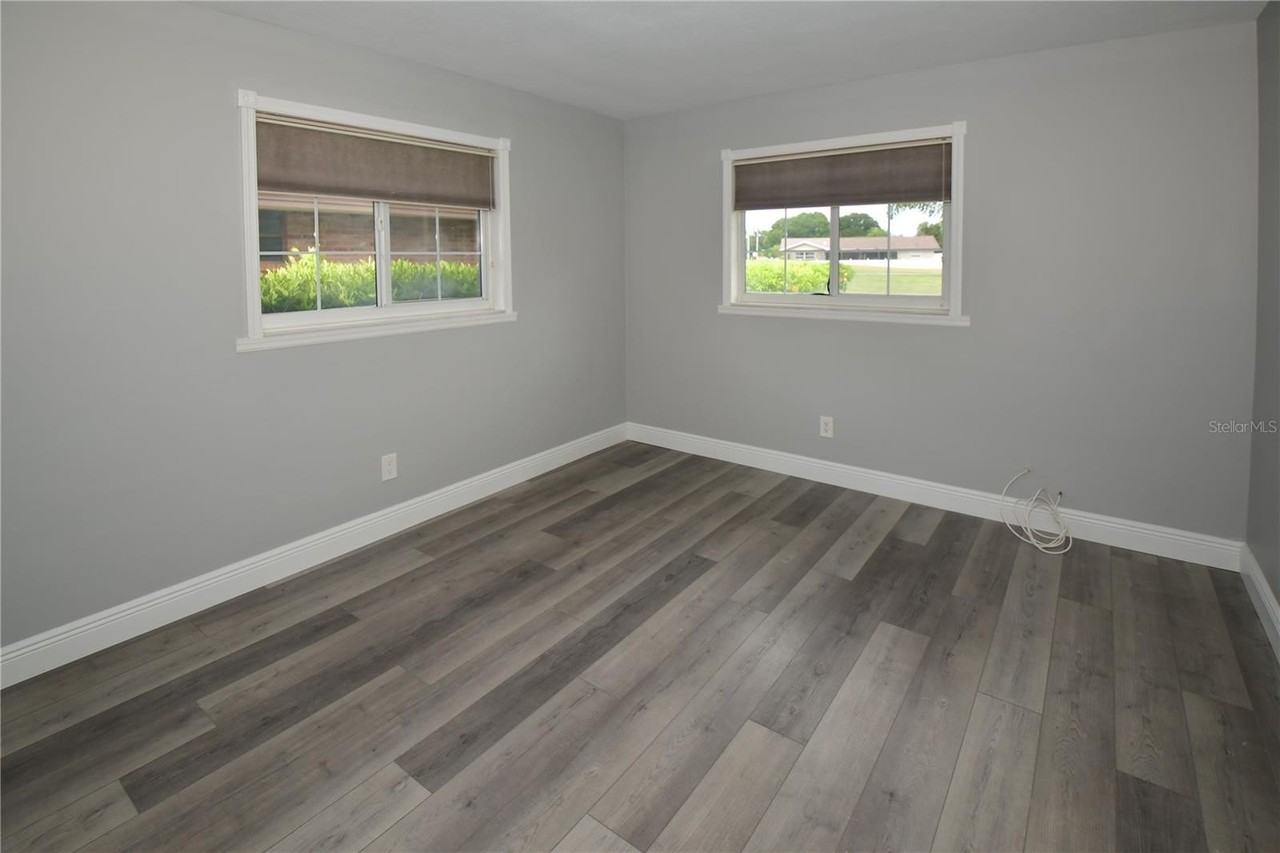 6690 Burning Tree Dr - Photo 3 of 50