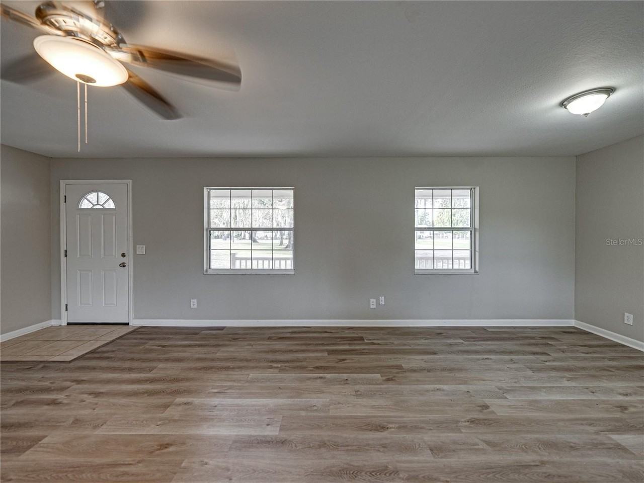 5017 Lewellyn Rd - Photo 7 of 50