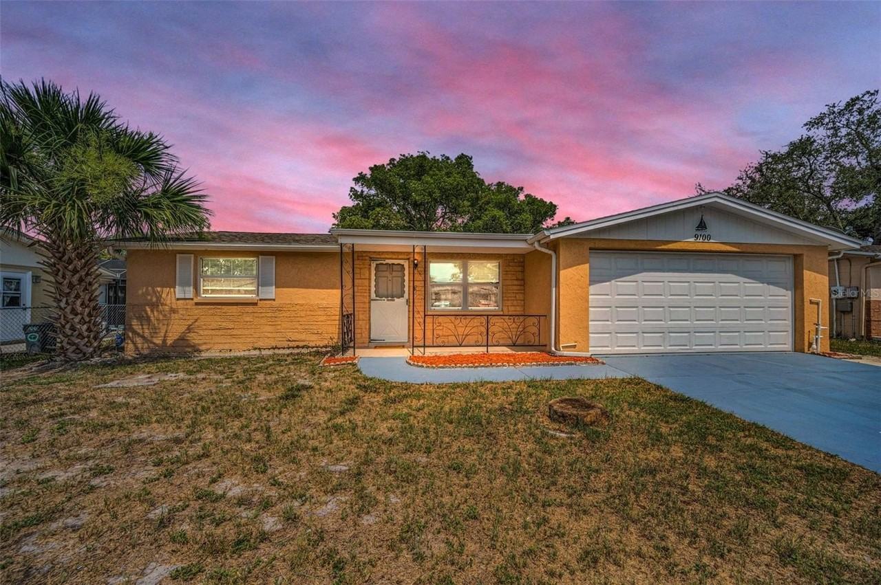 9100 Lunar Ln - Photo 2 of 19