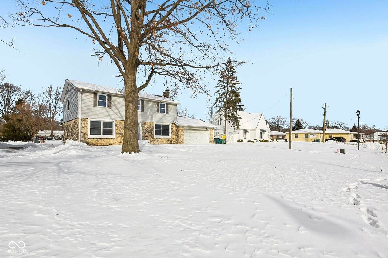 218 W Main St - Photo 3 of 50