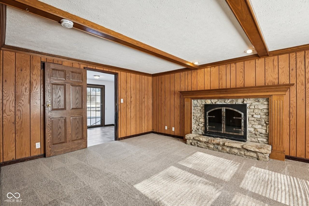 218 W Main St - Photo 7 of 50