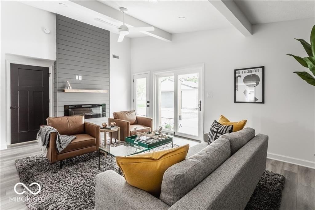 649 Emerson Rd - Photo 7 of 41