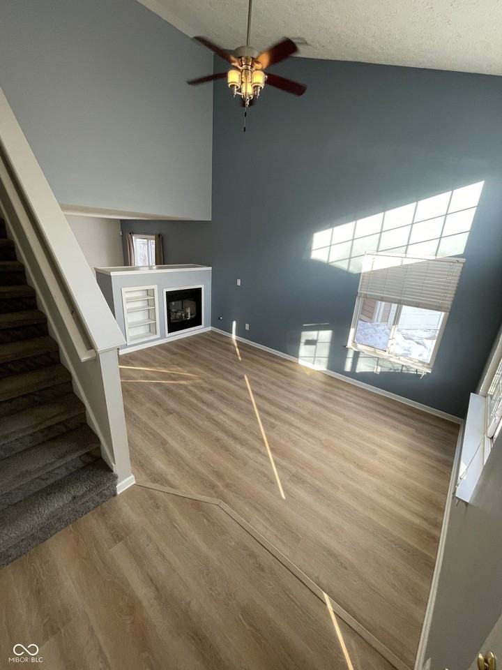 612 Scotch Pine Dr - Photo 4 of 23