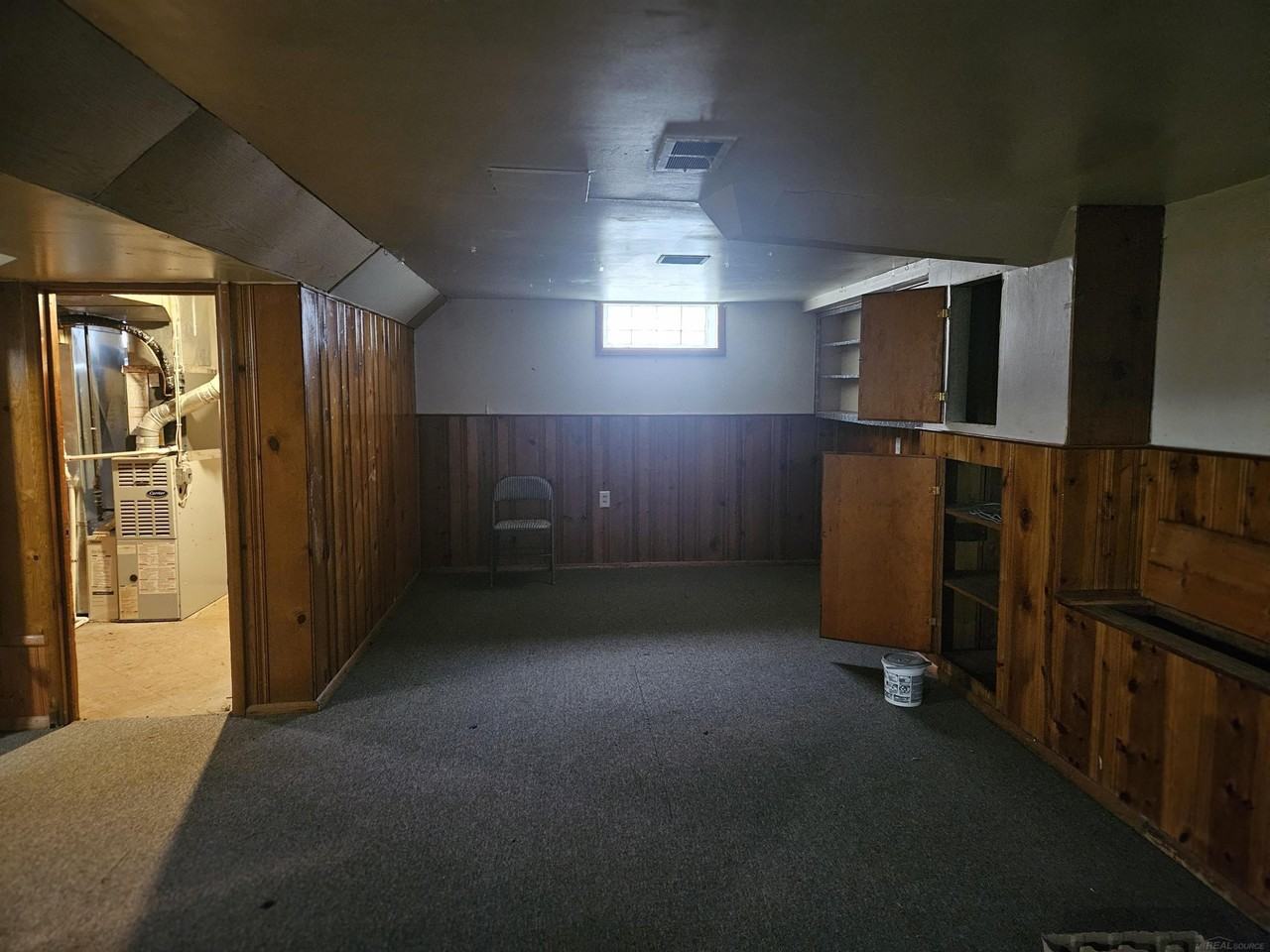 21725 Audrey Ave - Photo 3 of 11