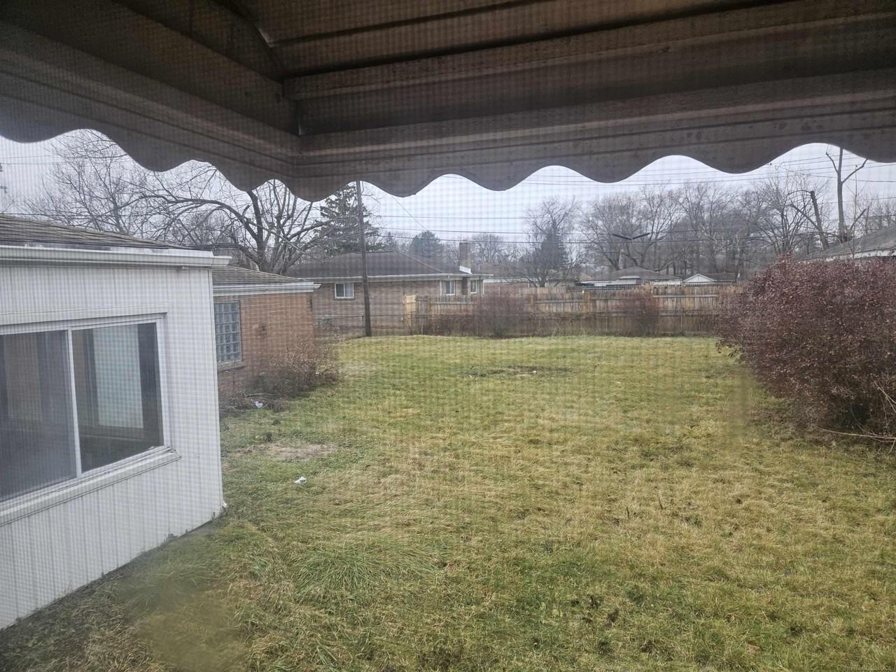 21725 Audrey Ave - Photo 5 of 11