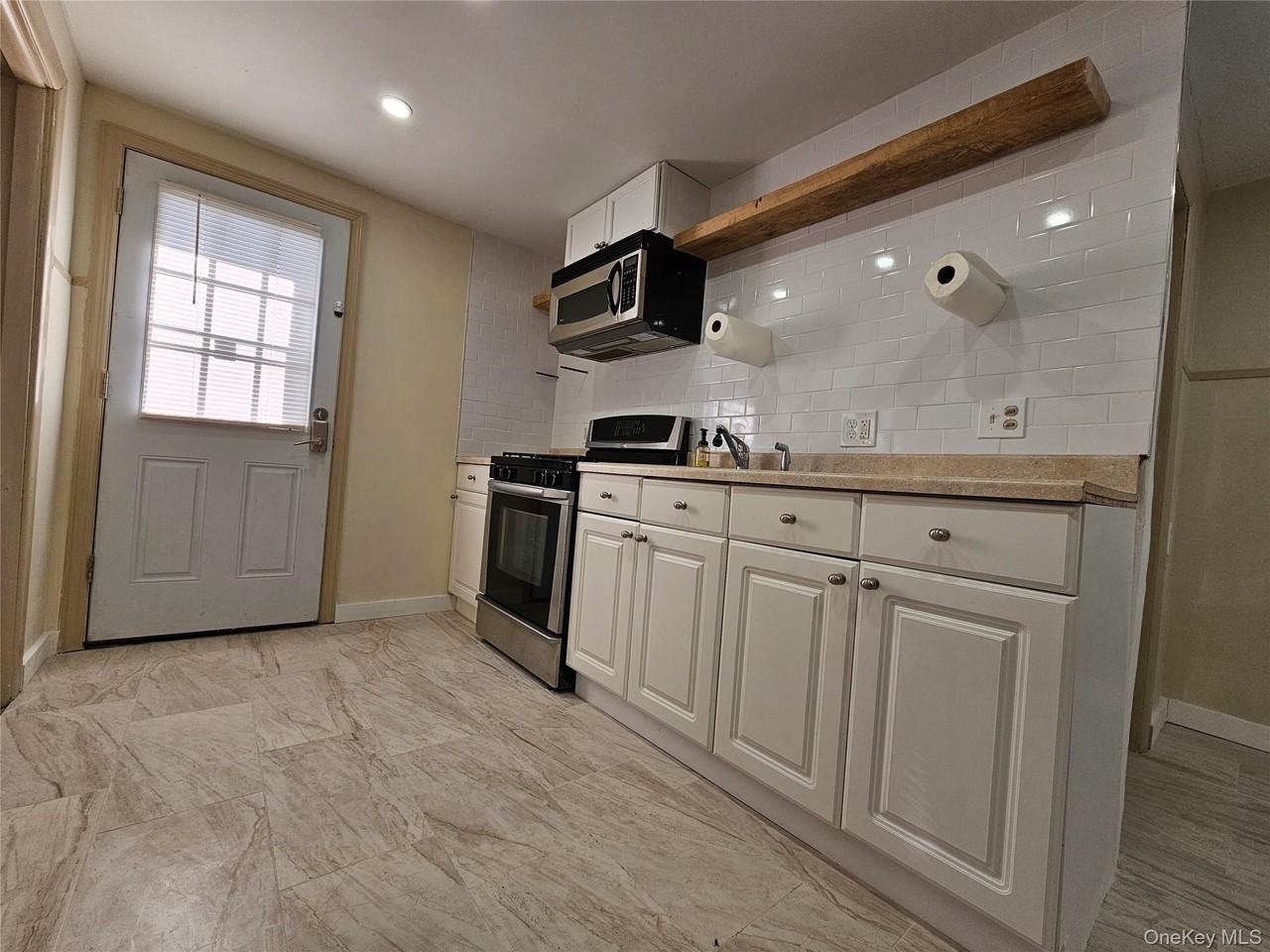 704 Tower Ave Unit B #B - Photo 6 of 25