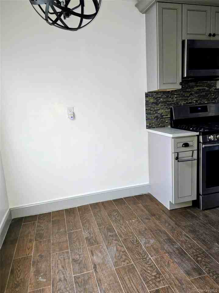 310 N High St - Photo 4 of 11