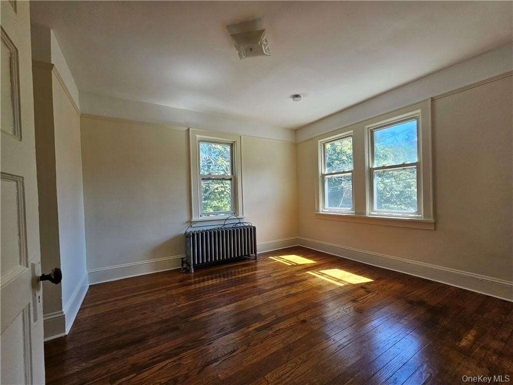 31 Saint Pauls Pl Apt 3 #3 - Photo 2 of 3