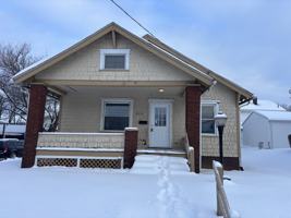 featured image of 2121 2nd St Se #1