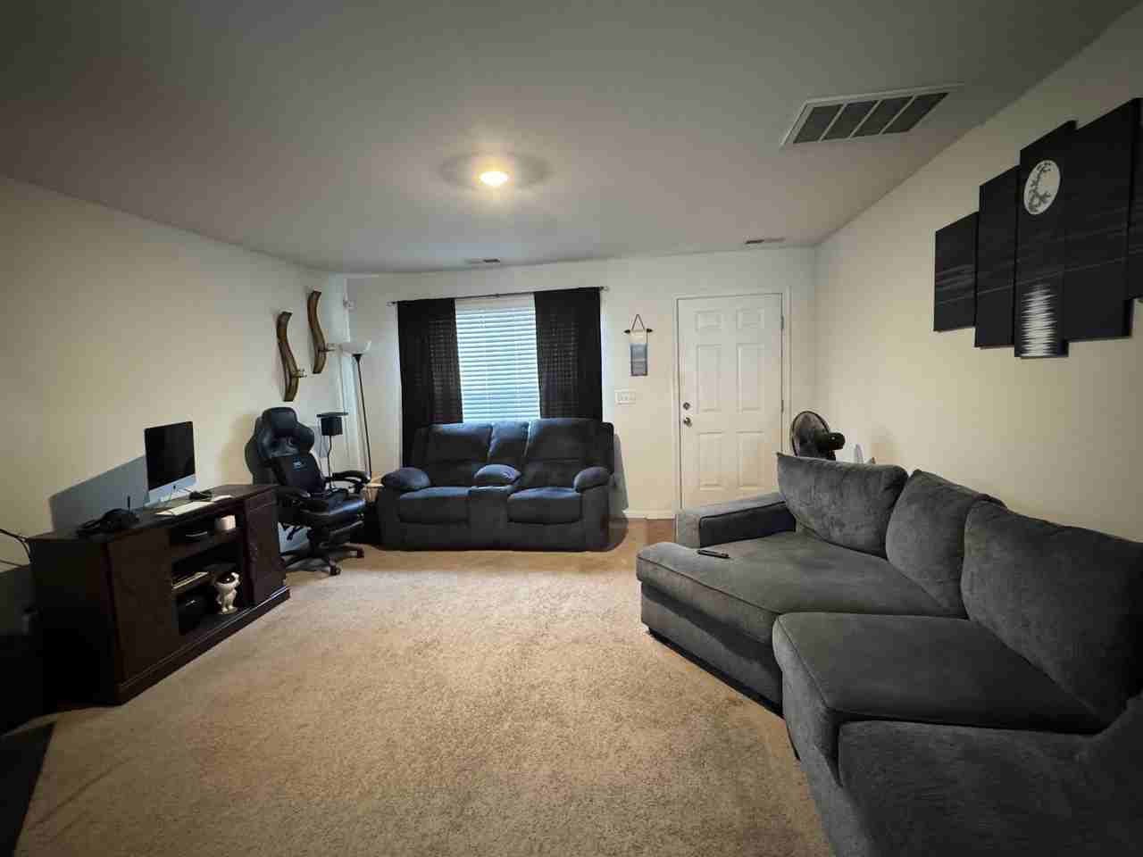 3955 Damask Dr #1 - Photo 3 of 9