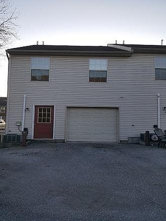 38 S Franklin St #1 - Photo 2 of 10