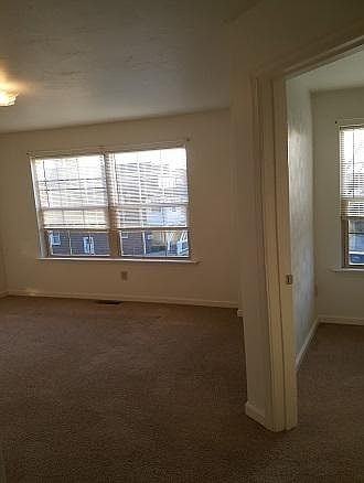 38 S Franklin St #1 - Photo 5 of 10