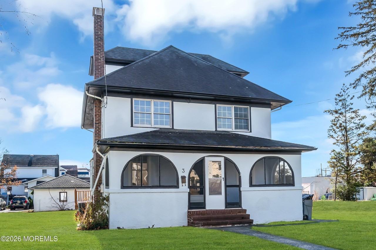 3 Royal Pl - Photo 2 of 23