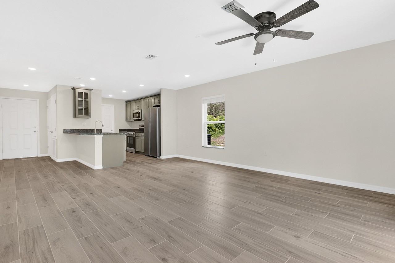 3506 Fox Hollow Dr #1 - Photo 5 of 8