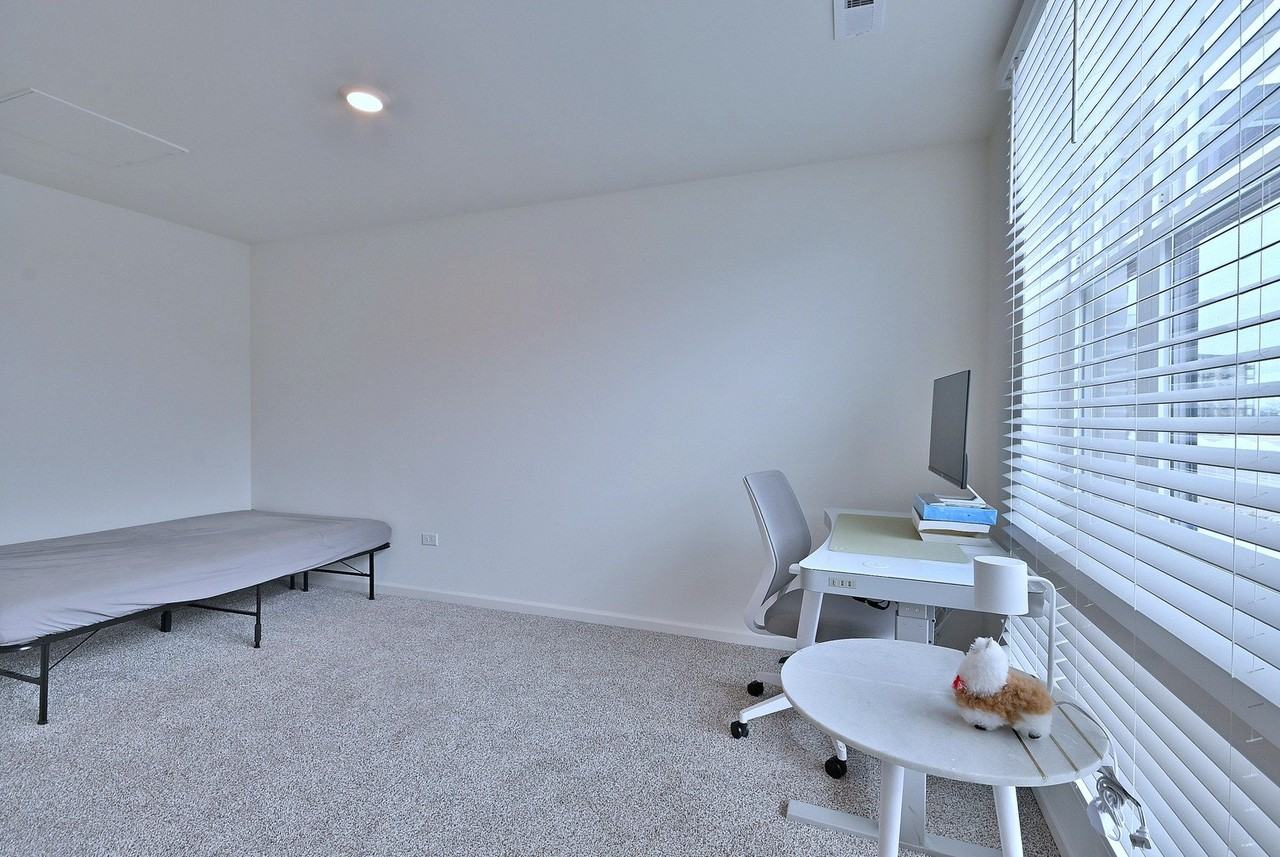 332 Summit Cir - Photo 4 of 32