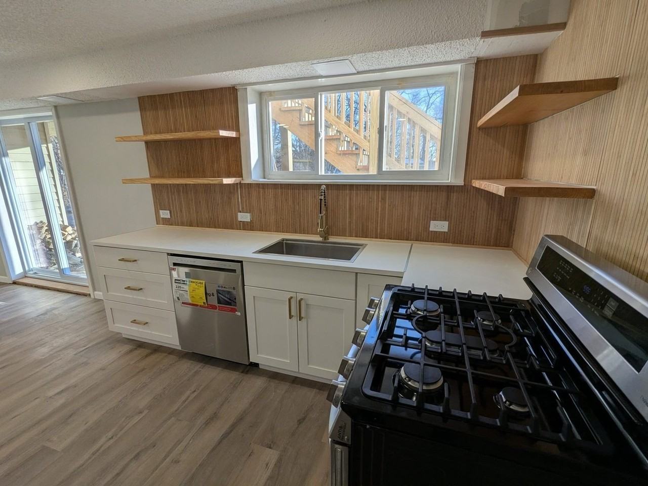 28600 W Grass Lake Rd Apt 1b #1B - Photo 5 of 11