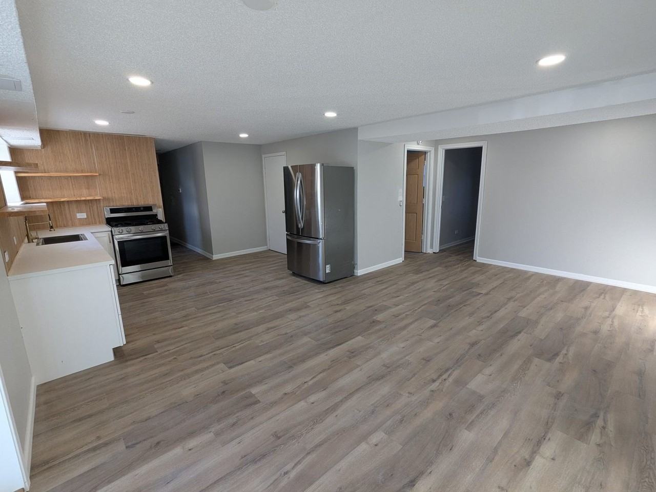 28600 W Grass Lake Rd Apt 1b #1B - Photo 6 of 11