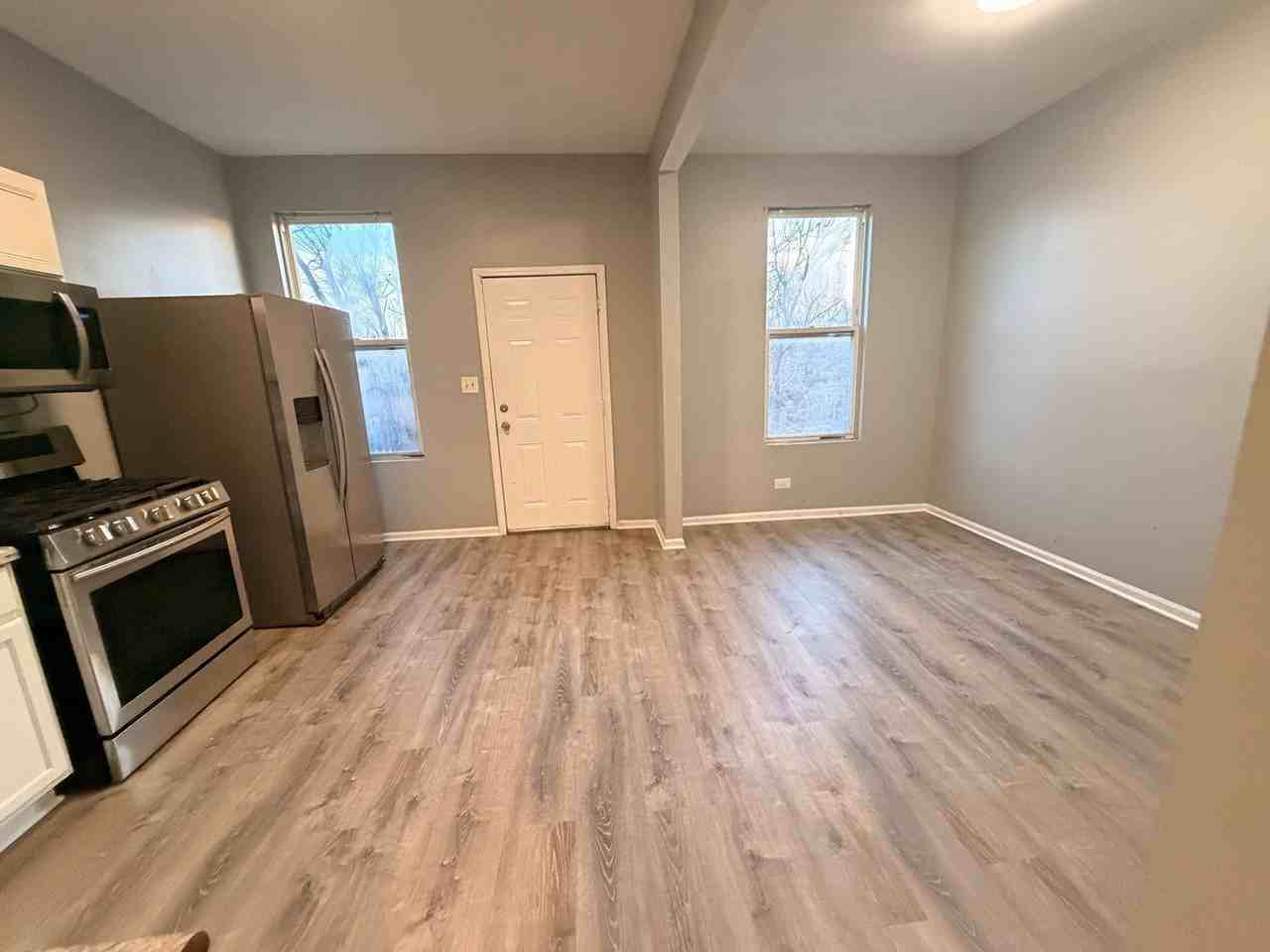 3917 W Van Buren St Unit 2 #2 - Photo 3 of 10