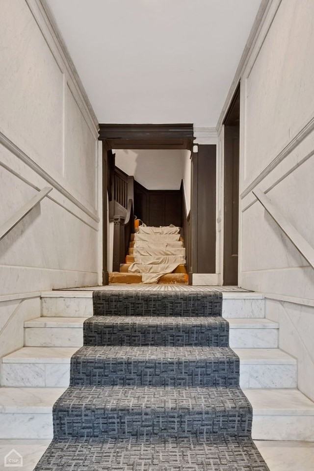 4351 S King Dr Apt 2 #2 - Photo 3 of 25