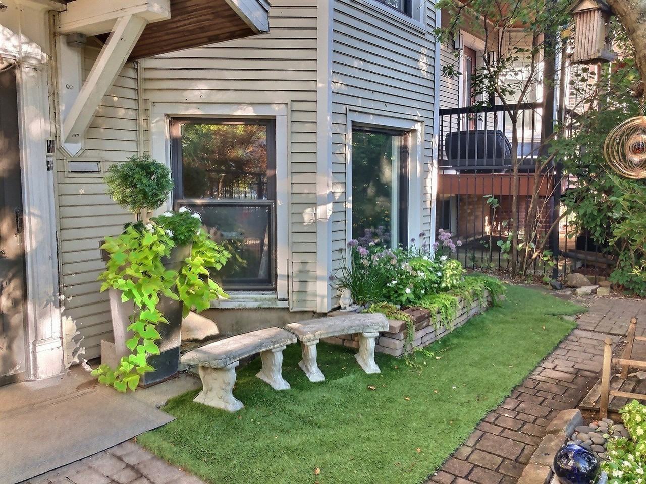 3745 N Seminary Ave Unit 1 #1 - Photo 3 of 26