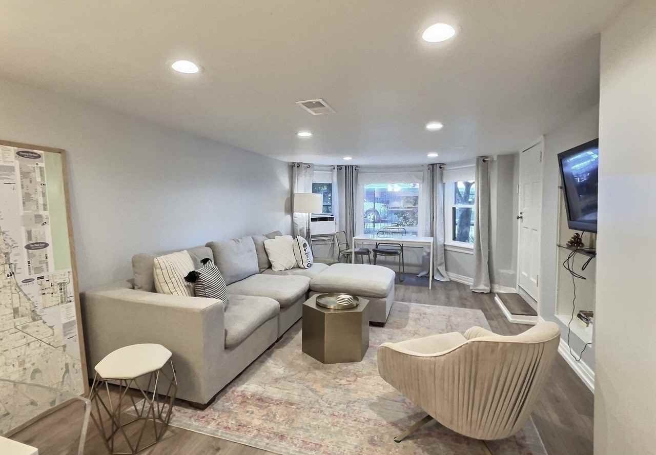 3745 N Seminary Ave Unit 1 #1 - Photo 4 of 26