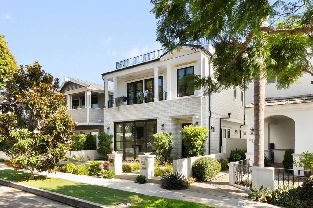 616 Acacia Ave - Photo 2 of 11