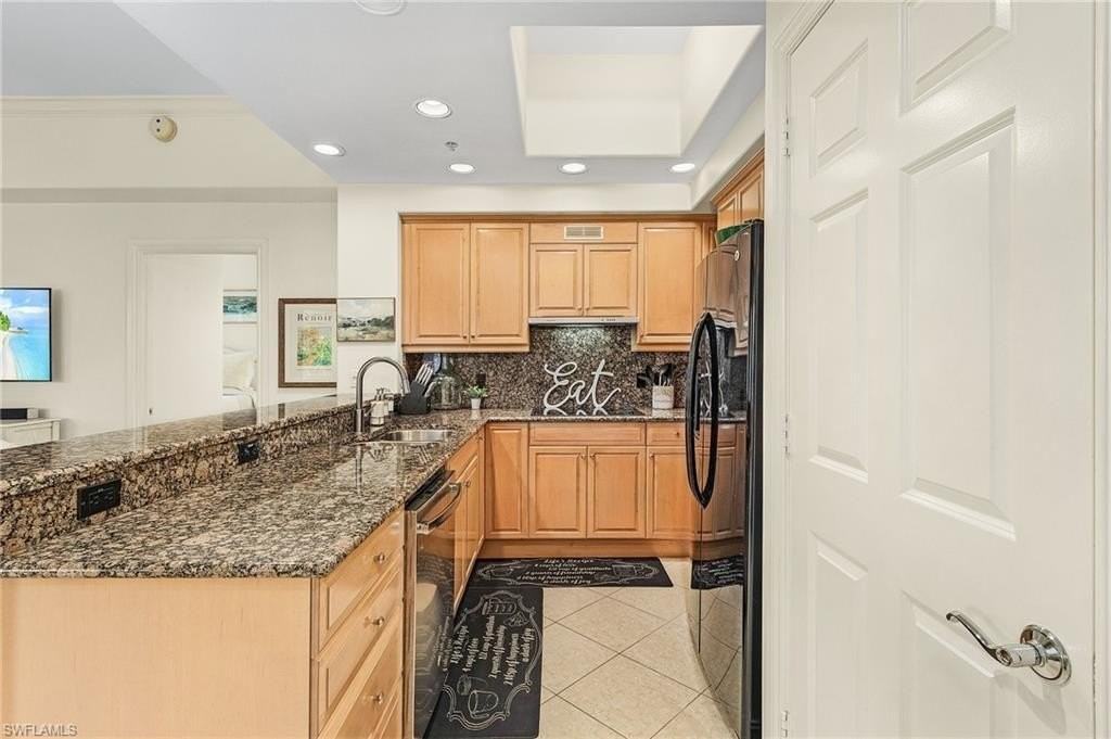 2728 Tiburon Blvd E Unit A401 #A401 - Photo 7 of 26