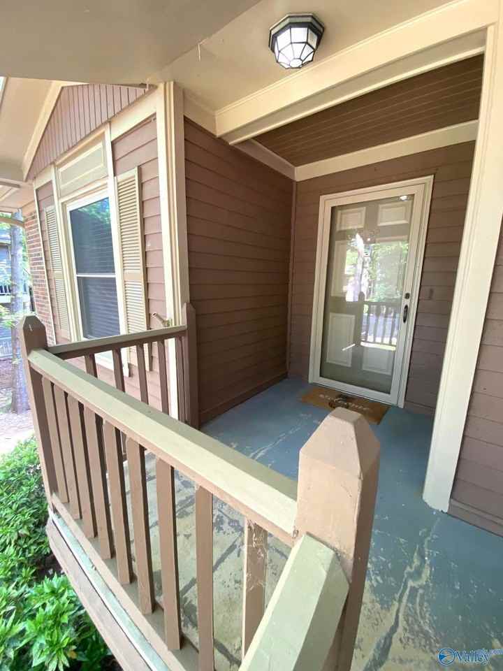 2053 Woodlawn Dr Sw Unit 2053 #2053 - Photo 2 of 21