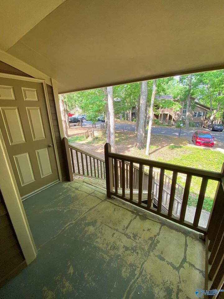 2053 Woodlawn Dr Sw Unit 2053 #2053 - Photo 3 of 21