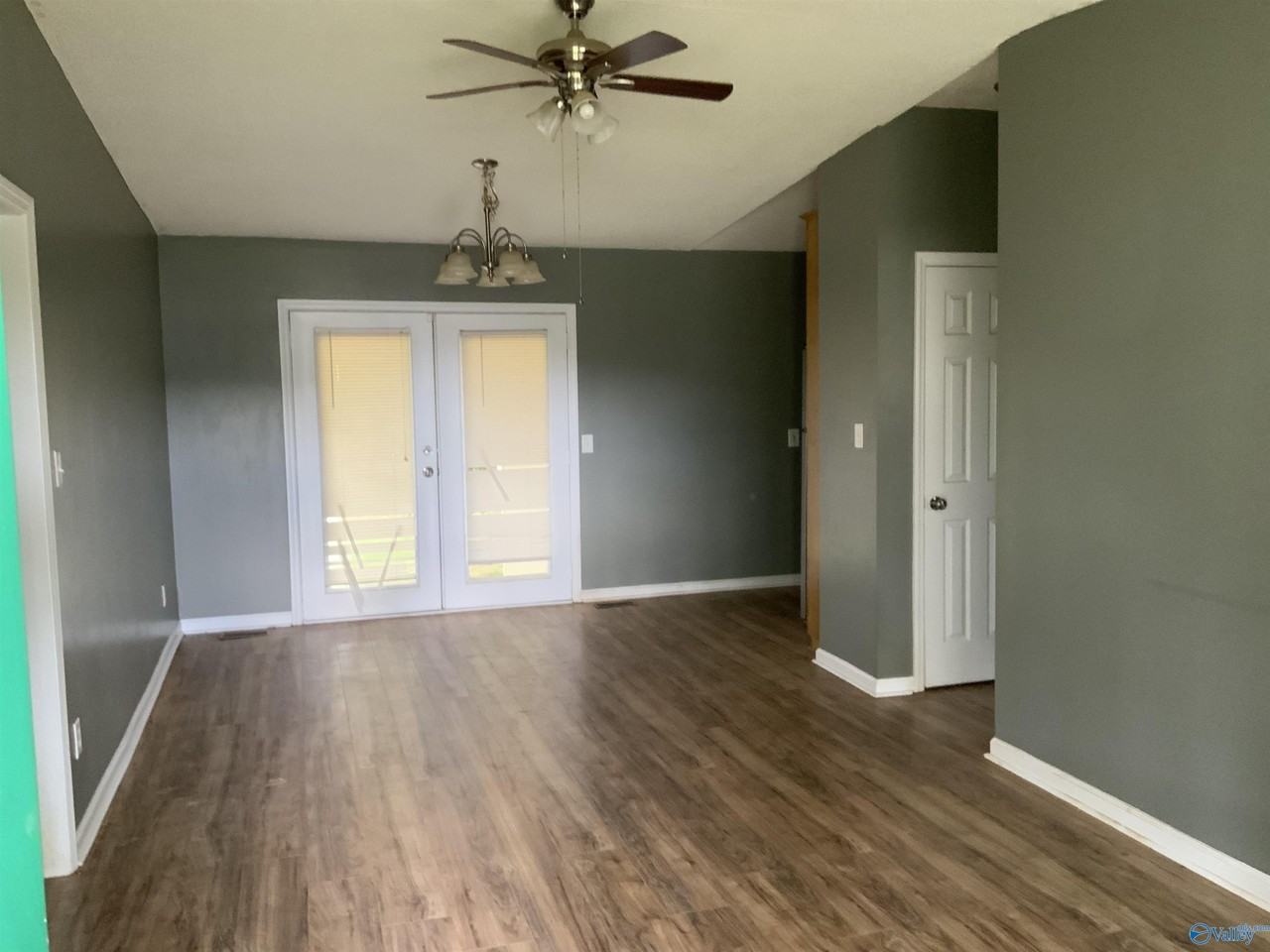 3201 Delisa Cir Nw - Photo 2 of 11