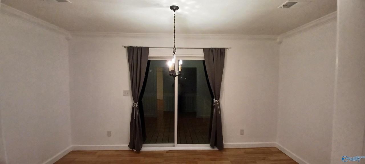 2108 English Dr Sw - Photo 5 of 12