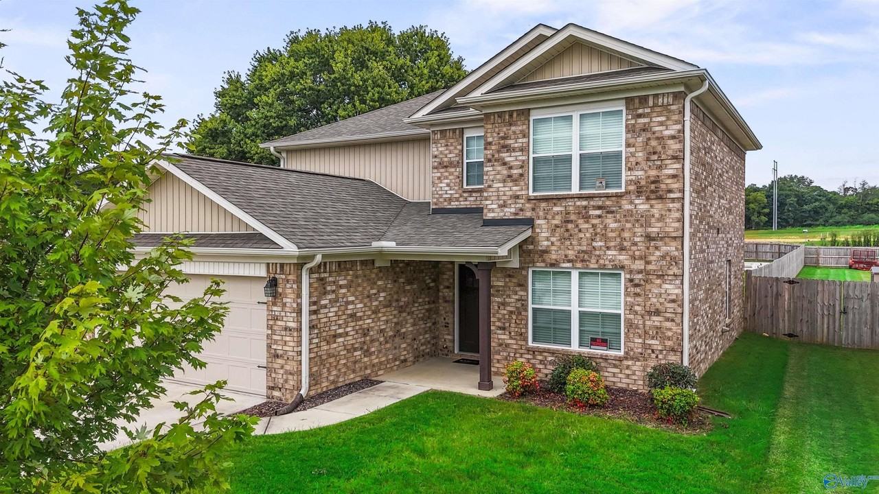 20117 Yarbrough Rd - Photo 2 of 41