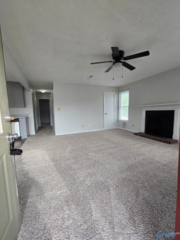 12100 Carriage Ct Se Apt D #D - Photo 5 of 12