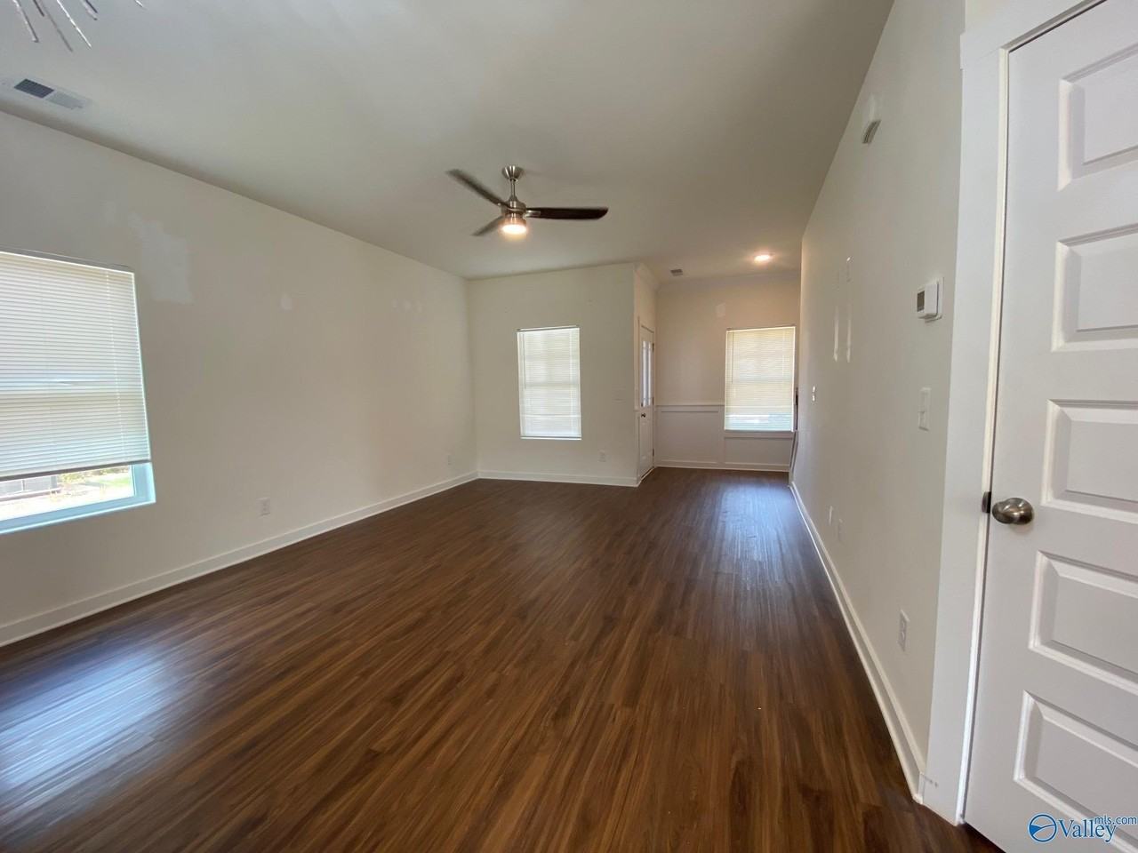 4214 Textile Ln Sw - Photo 5 of 30