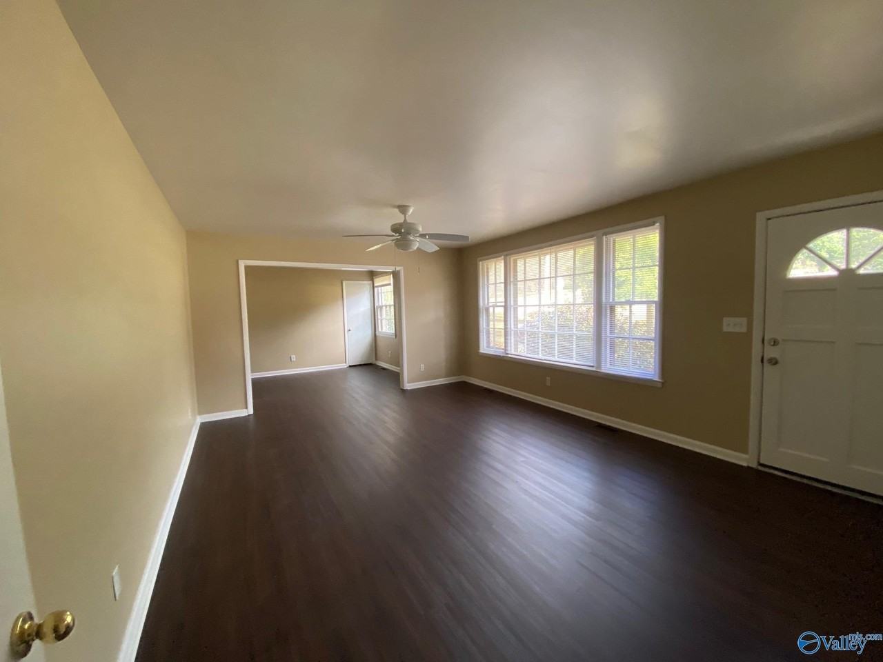 6504 Whitesburg Dr Sw - Photo 3 of 27