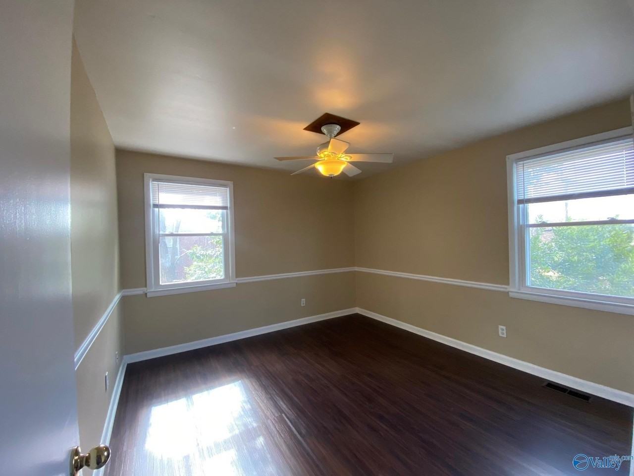 6504 Whitesburg Dr Sw - Photo 4 of 27