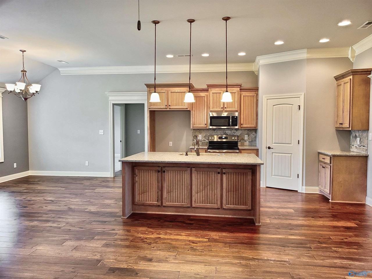 13735 Callaway Dr - Photo 4 of 23