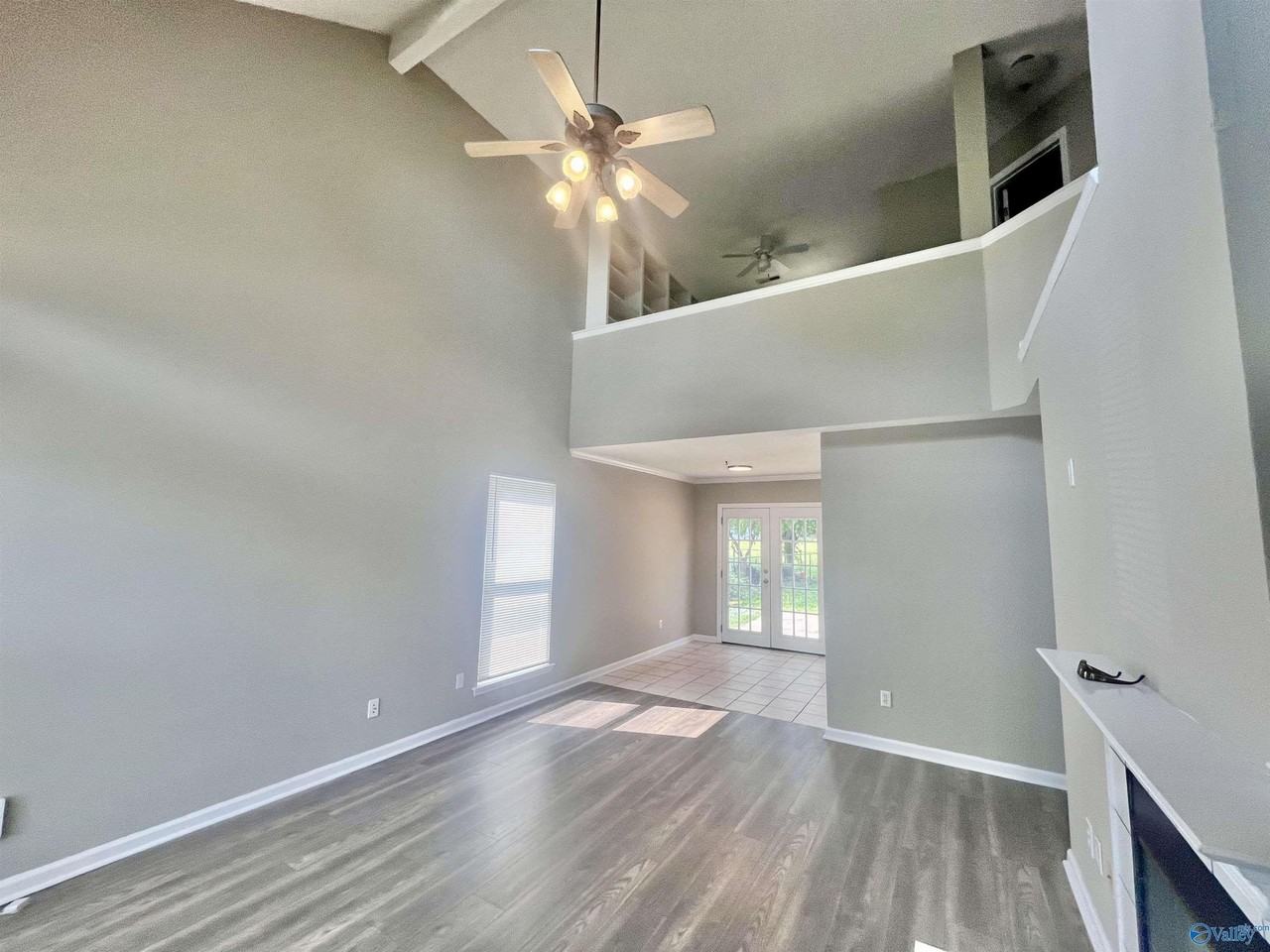 102 Yellowwood Ct - Photo 2 of 17