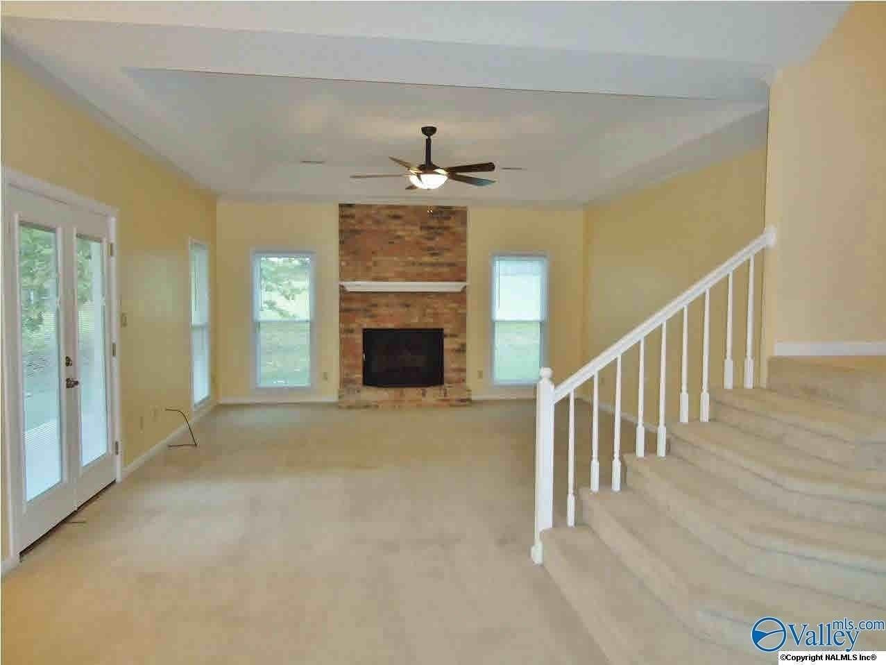 722 Highland Dr - Photo 2 of 20