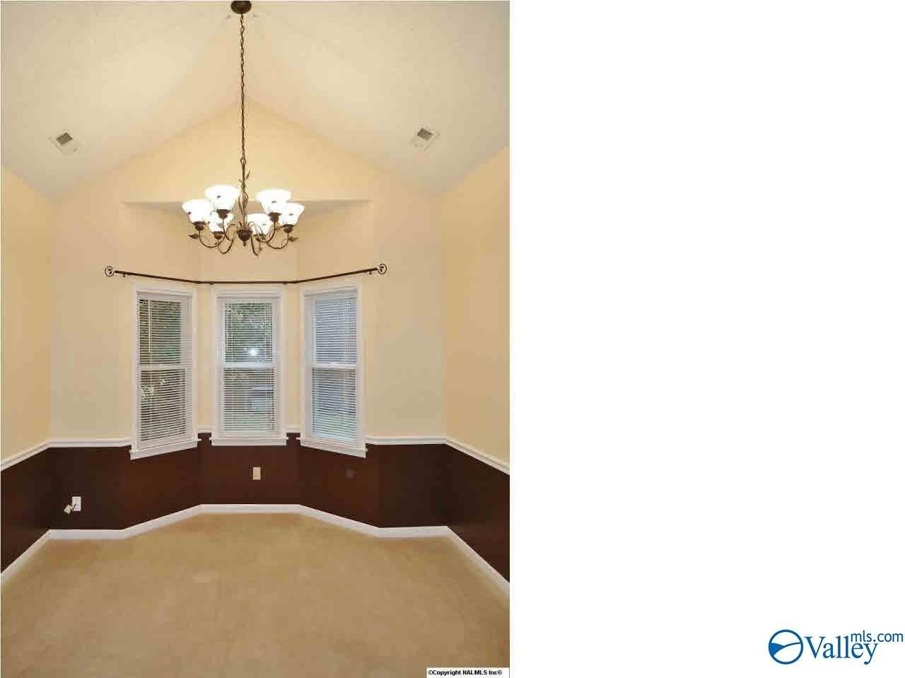 722 Highland Dr - Photo 4 of 20