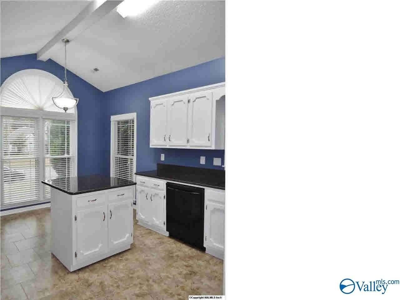 722 Highland Dr - Photo 5 of 20