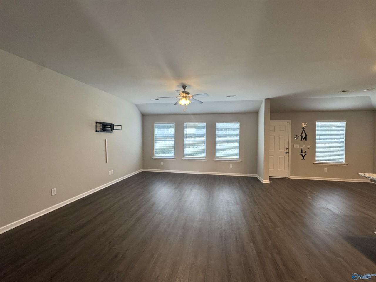 109 Old Shell Rd - Photo 3 of 22