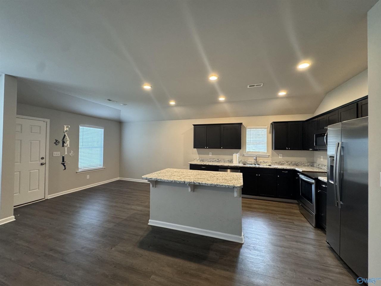 109 Old Shell Rd - Photo 4 of 22