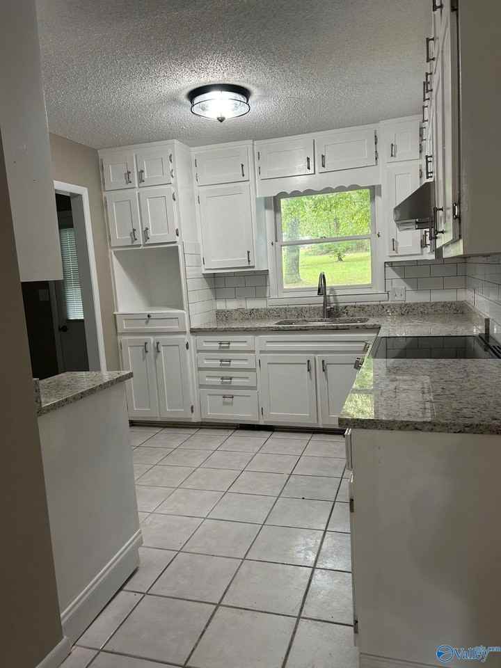 153 Jacque Jim Dr Ne - Photo 5 of 17