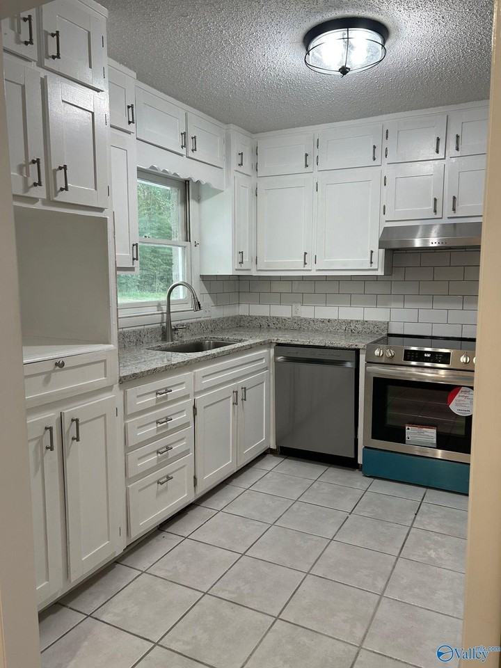 153 Jacque Jim Dr Ne - Photo 6 of 17