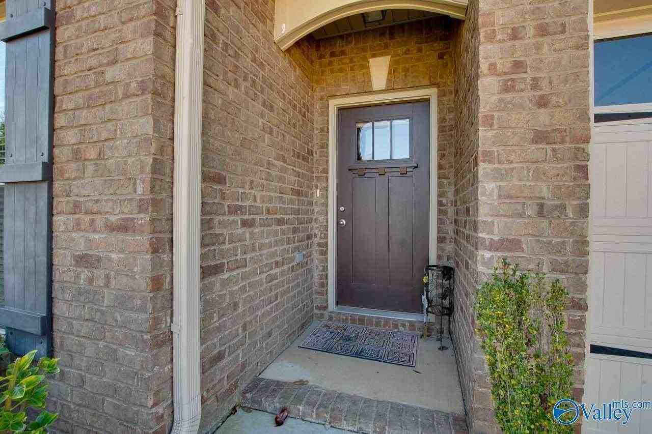 7206 Lathan Dr Se - Photo 4 of 34