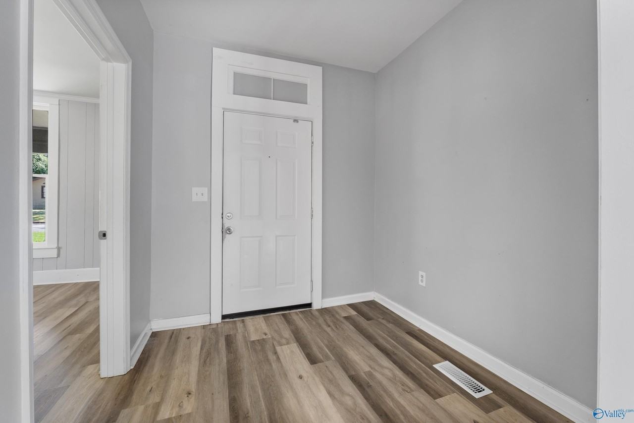 109 5th Ave Nw - Photo 6 of 39