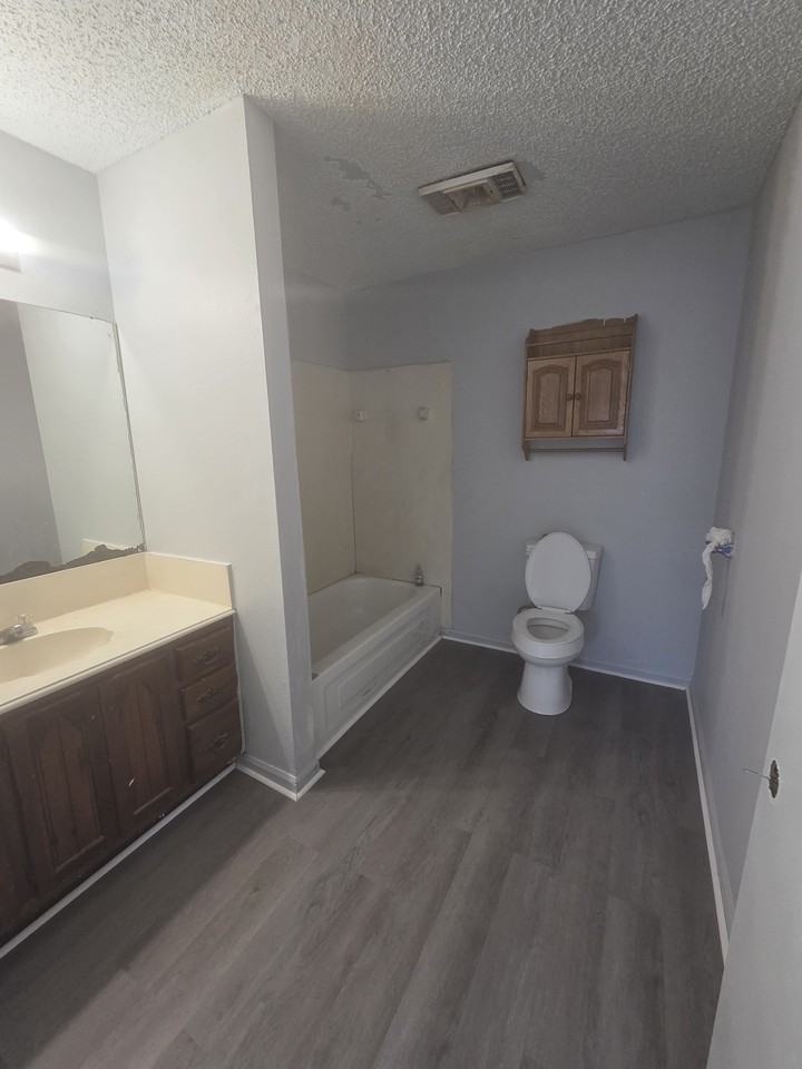 602 Berlin St #D - Photo 4 of 7