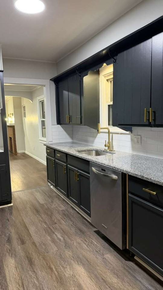 13901 Tyler Ave #1 - Photo 6 of 24