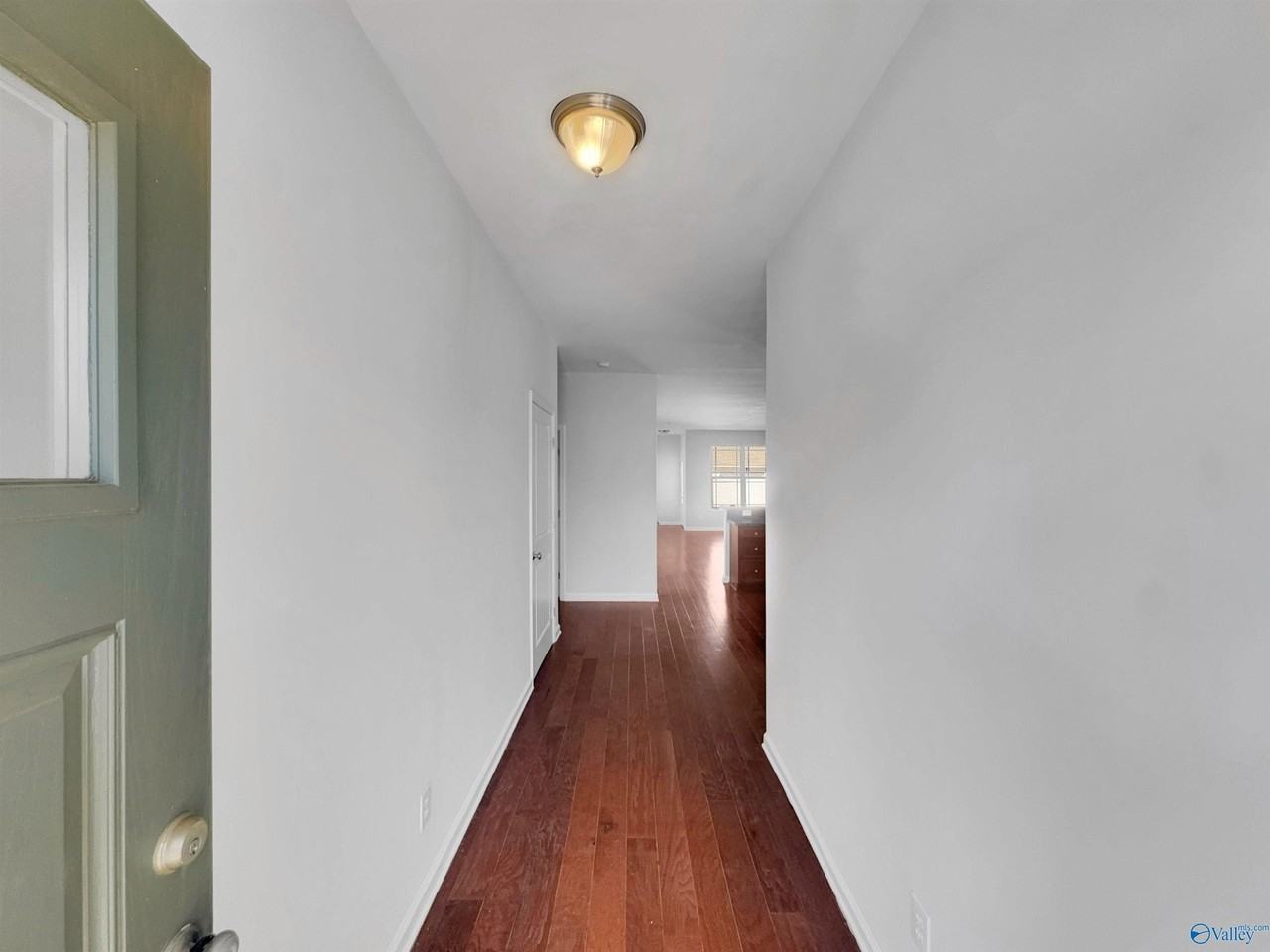 411 Promenade Dr Sw - Photo 2 of 11